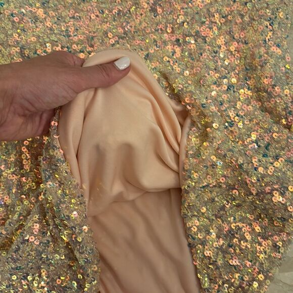 Strut and Bolt rose gold sequin one shoulder mini dress, size small, NWT - Picture 4 of 5